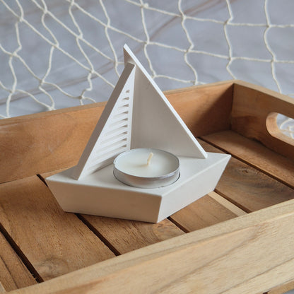 Segelboot mit Teelicht und 2 Segeln zum Wechseln aus Gießkeramik