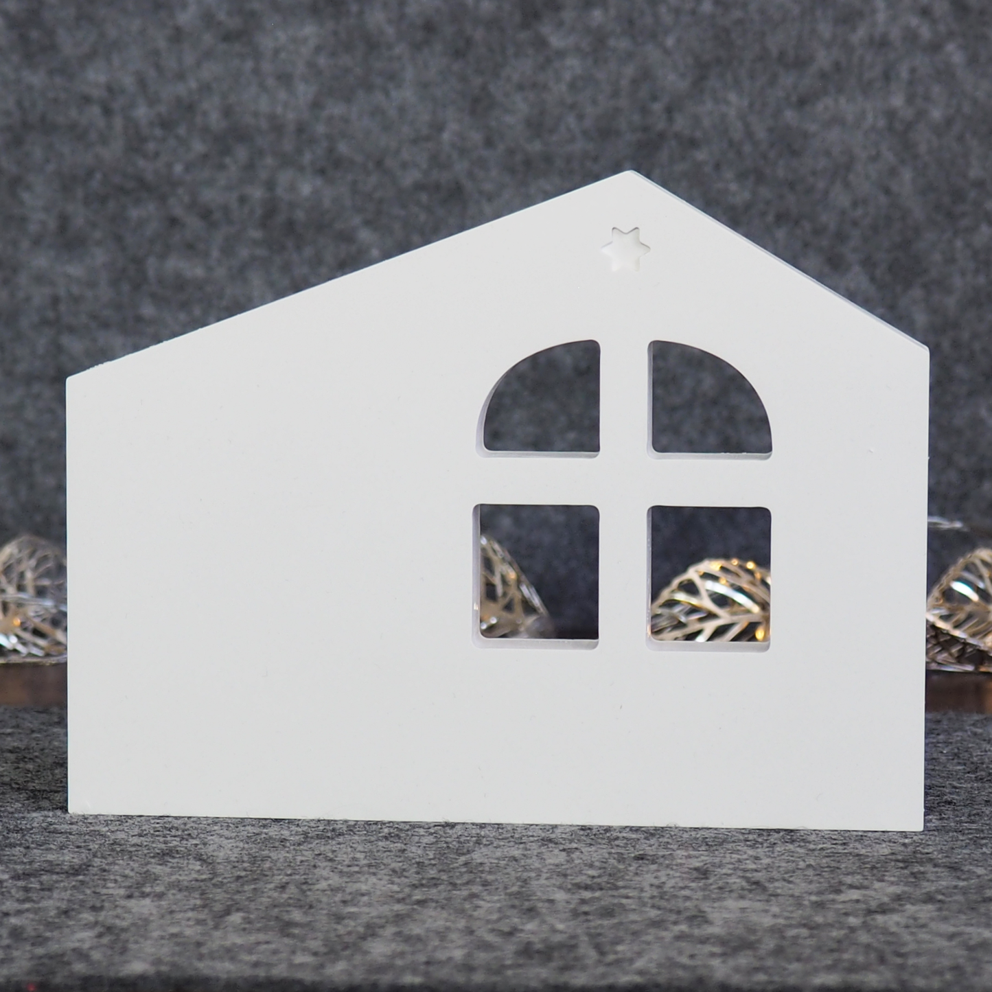 Krippe mittleres Set, 11 Teile plus Holztablett - Weihnachtskrippe aus weißem Gießbeton und mit exakt passendem Holztablett, eindrucksvolle Dekoration für Weihnachten, handgemacht