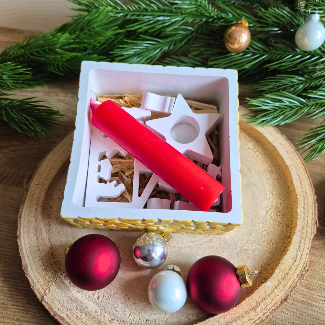 Kleine Krippe in Kiste aus Gießkeramik - 7-teilige Krippe, Stern-Kerzenständer mit Kerze passend in viereckige Goldbox mit Deckel