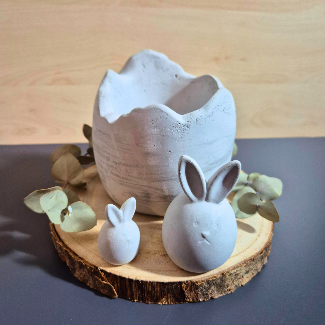 Vase in Osterei-Form für Trockenblumen, in Rustikalem Stil, aus Gießbeton, ca. 12,5 x 12 cm